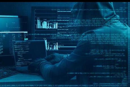 Lập facebook vờ cho vay tiền để chiếm đoạt tài sản