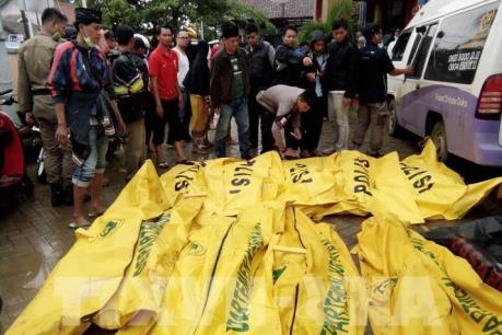 Sóng thần ở Indonesia: Con số thương vong tiếp tục gia tăng