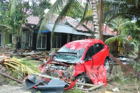 Sóng thần ở Indonesia: Cảnh hoang tàn ở bãi biển Anyer