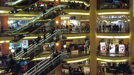 Thị trường bán lẻ Trung Đông: Mua sắm truyền thống hài hoà với điện tử