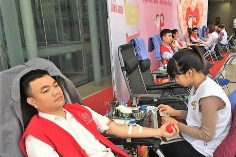 EVN phát động Hiến máu cứu người lần thứ IV
