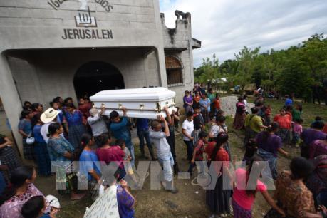 Mỹ sẽ kiểm tra sức khỏe toàn diện đối với trẻ di cư bị bắt giữ