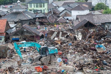 Miền Đông Indonesia lại xảy ra động đất