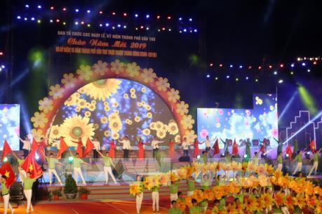 Sau 15 năm trực thuộc Trung ương: GDP Cần Thơ tăng gấp 8,81 lần