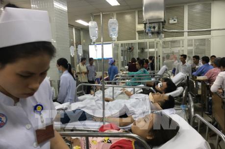 Thông tin vụ xe đầu kéo đâm hàng loạt xe máy dừng đèn đỏ tại Long An