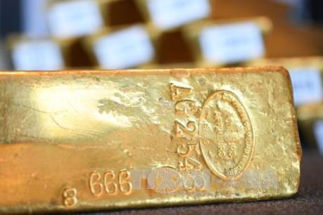 Giá vàng rời khỏi mức “đỉnh” của sáu tháng rưỡi qua