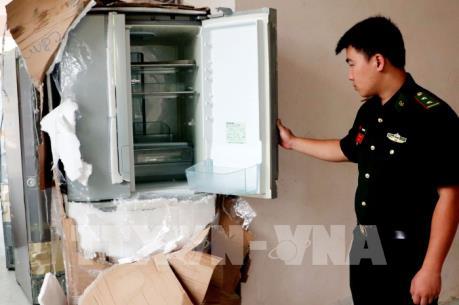 Bắt gần 400 sản phẩm điện tử, điện lạnh đã qua sử dụng nhập lậu qua biên giới