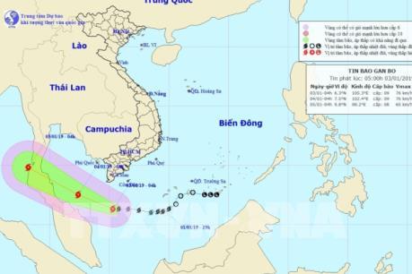 Bão số 1 giật cấp 11 đang di chuyển xa dần mũi Cà Mau