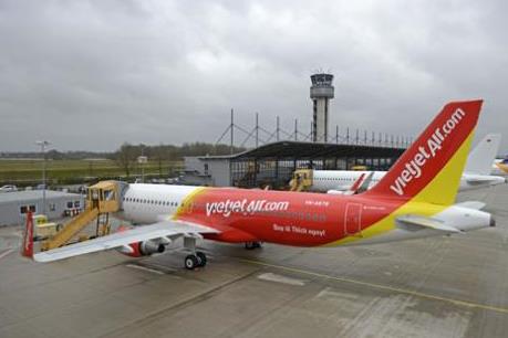 Vietjet Air vận chuyển mai, đào dịp Tết trên đường bay Hà Nội - Tp. Hồ Chí Minh