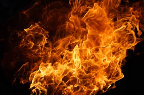 Cháy chung cư, ít nhất 3 người thiệt mạng, 16 người bị thương