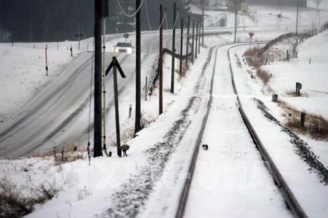 Tuyết phủ trắng nhiều vùng ở Mỹ giữa mùa Thu