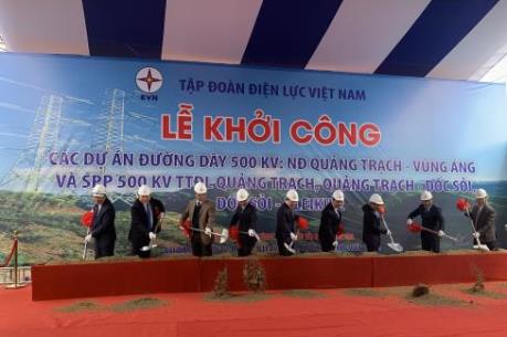 Còn nhiều vướng mắc trong triển khai dự án truyền tải điện 