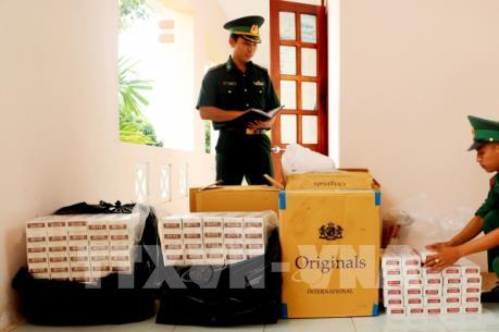 Bắt giữ gần 2.300 gói thuốc lá điếu nhập lậu từ Campuchia