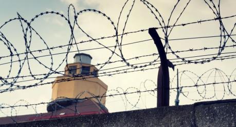 Brazil truy tìm hàng chục tù nhân vượt ngục tập thể 