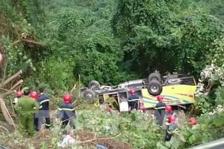 Khởi tố vụ án xe khách rơi xuống vực ở đèo Hải Vân