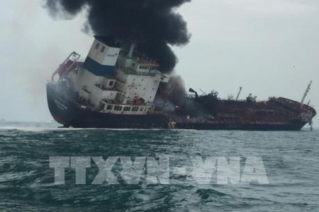 Tàu Aulac Fortune bị cháy ở Hong Kong: Cập nhật danh sách thủy thủ Việt