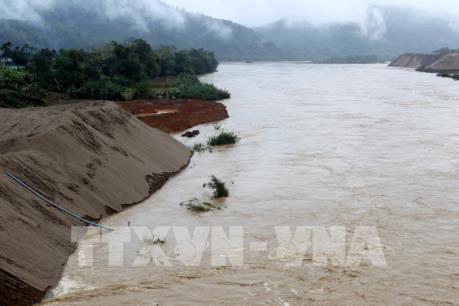 Xuất hiện lũ lớn bất thường trên Sông Hồng đoạn qua Lào Cai