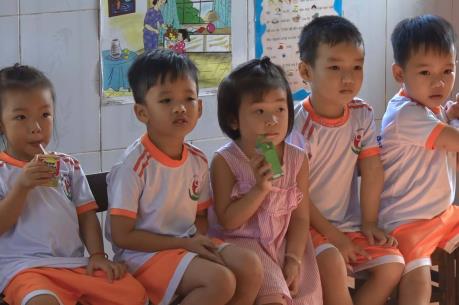 100% trẻ em vùng ven biển dưới 5 tuổi sẽ được dùng sữa học đường