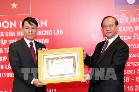 TTXVN đón nhận các Huân chương cao quý của Nhà nước CHDCND Lào
