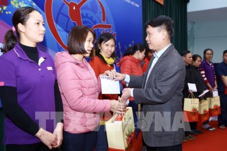 Thông tấn xã Việt Nam thiết thực hưởng ứng “Tết sum vầy”