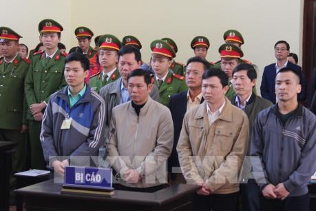 Vụ sự cố y khoa ở BVĐK Hòa Bình: Bị cáo Trần Văn Sơn thừa nhận thiếu trách nhiệm