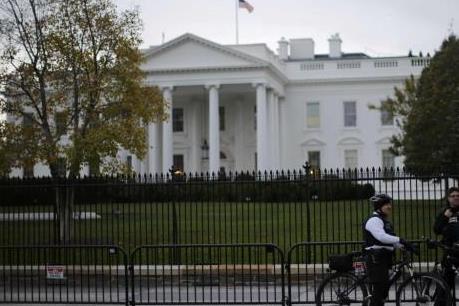 Mỹ bắt giữ nam thanh niên định tấn công liều chết vào Nhà Trắng