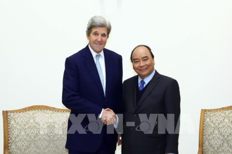 Thủ tướng Nguyễn Xuân Phúc tiếp cựu Bộ trưởng Ngoại giao Hoa Kỳ