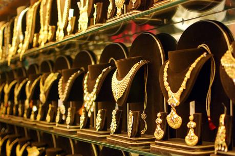 Giá vàng hôm nay 22/1 đồng loạt giảm