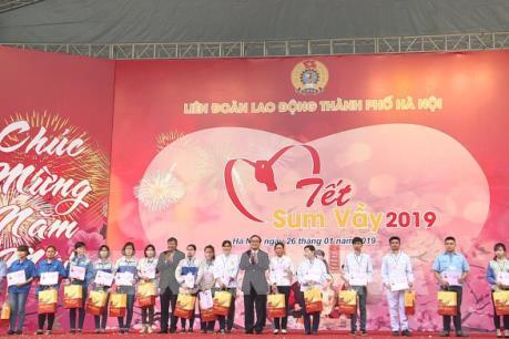 Bí thư Thành ủy Hà Nội dự Tết sum vầy với hàng nghìn công nhân lao động