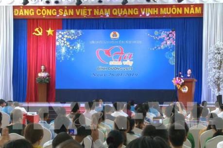 Chủ tịch Quốc hội Nguyễn Thị Kim Ngân dự “Tết sum vầy” tại Bình Dương