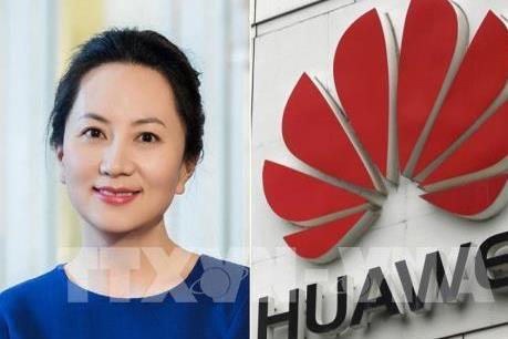 CFO của Huawei Mạnh Vãn Chu bị dẫn độ sang Mỹ