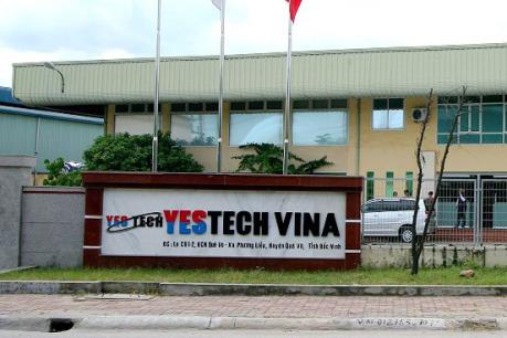 Hoàn thiện thủ tục chi trả lương cho công nhân Công ty Yestech Vina