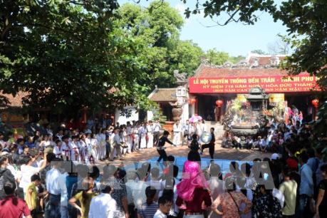 Để lễ hội là nét đẹp văn hóa người Việt