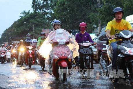 Dự báo thời tiết ngày mai 13/2: Các khu vực đều có mưa, Bắc Bộ trời rét
