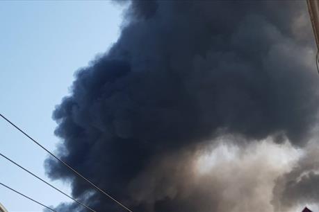 Cháy lớn tại công ty chuyên sản xuất đế giày