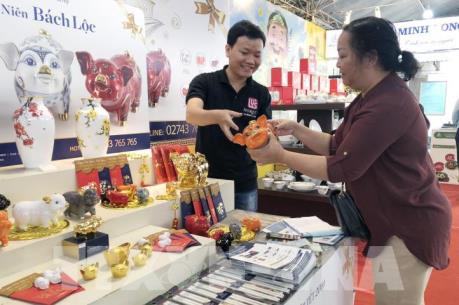 Hấp dẫn các sản phẩm lợn đất dịp Tết Kỷ Hợi