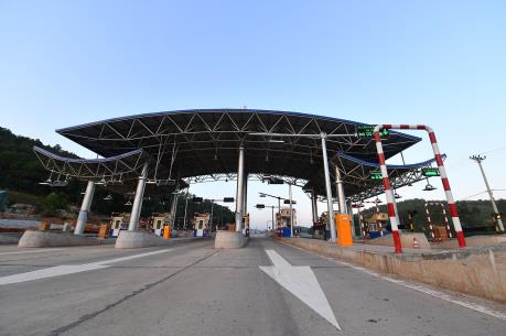 Cao tốc Hạ Long - Vân Đồn chính thức thu phí từ ngày mùng 3 Tết