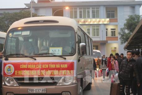Hà Nam tổ chức xe miễn phí chở 1000 công nhân về quê đón Tết  ​