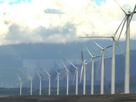 Xuân về trên công trường trang trại phong điện đầu tiên ở Tây Nguyên