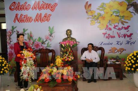 Chủ tịch Quốc hội Nguyễn Thị Kim Ngân thăm và chúc Tết tại Tiền Giang