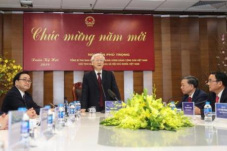 Tổng Bí thư, Chủ tịch nước Nguyễn Phú Trọng chúc Tết cán bộ nhân viên EVN