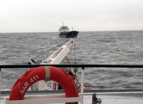 Tàu chở gần 2.000 tấn gạo gặp sự cố trên vùng biển Quảng Trị