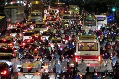 Kẹt xe gần 7 giờ trong đêm Khai mạc Hội xuân Núi Bà Đen