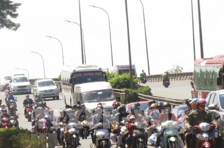 Ùn tắc tại các trục lộ giao thông từ Long An về TP. Hồ Chí Minh