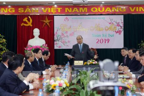 Thủ tướng dự giao ban đầu Xuân tại Ngân hàng Chính sách xã hội