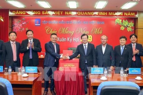 Phó Thủ tướng Trịnh Đình Dũng chúc Tết tại Tập đoàn Dầu khí Việt Nam