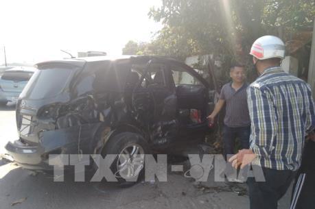 Xác định nguyên nhân vụ xe khách tông xe 7 chỗ tại Thanh Hóa