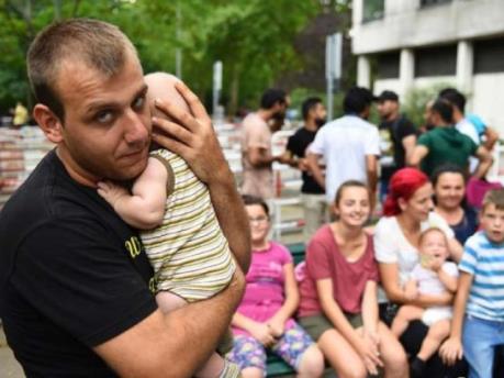 Australia thông qua dự luật chăm sóc y tế cho người tị nạn