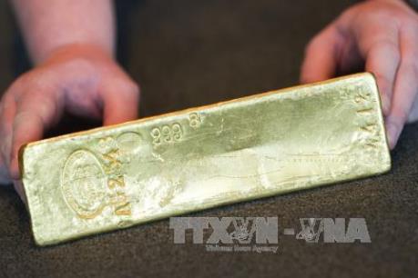 Giá vàng châu Á tăng nhẹ do đồng USD yếu