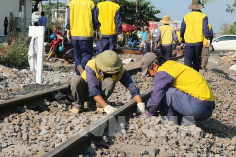 Hỗ trợ hơn 600 hành khách sau sự cố tàu trật bánh ở Biên Hòa